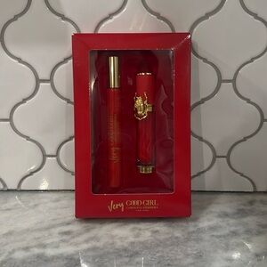 Very good girl Carolina Herrera liquid lipstick